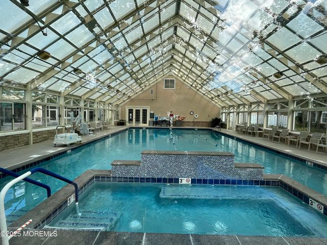 5 Banstead Way, Jackson, NJ 08527