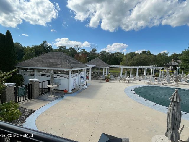 5 Banstead Way, Jackson, NJ 08527