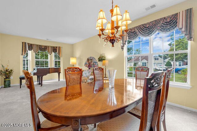 5 Banstead Way, Jackson, NJ 08527