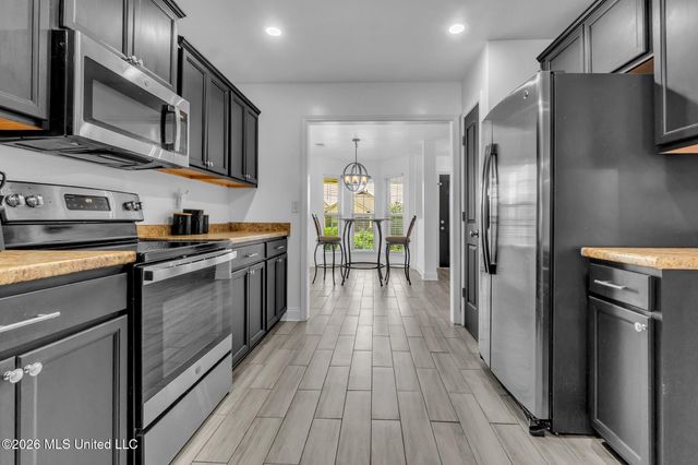 8898 Kathryn Grace Drive, Southaven, MS 38671