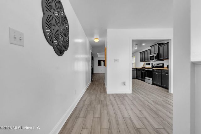 8898 Kathryn Grace Drive, Southaven, MS 38671