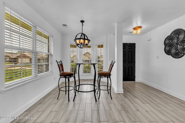 8898 Kathryn Grace Drive, Southaven, MS 38671