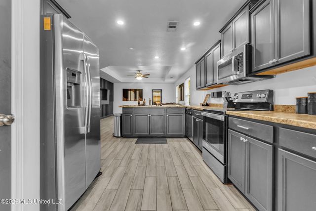 8898 Kathryn Grace Drive, Southaven, MS 38671