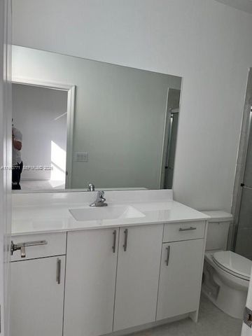 11885 SW 245th Ter 11885, Homestead, FL 33032