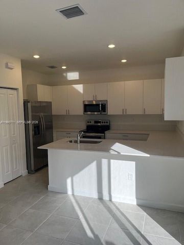 11885 SW 245th Ter 11885, Homestead, FL 33032