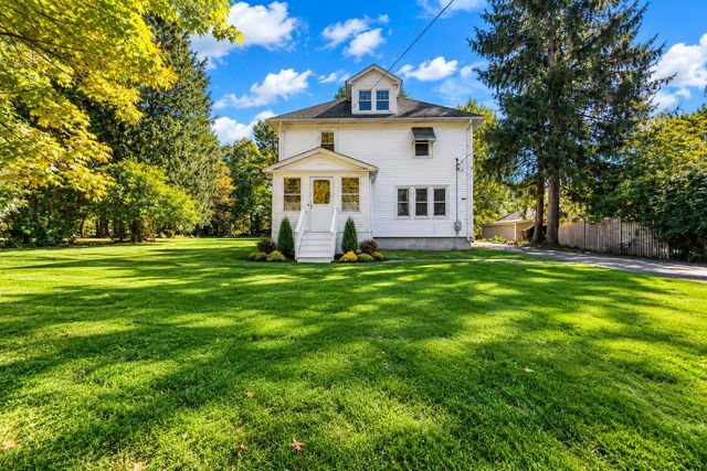 664 East Street, Wrentham, MA 02093