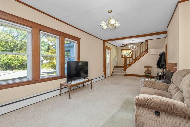 664 East Street, Wrentham, MA 02093
