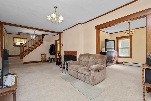664 East Street, Wrentham, MA 02093