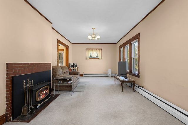 664 East Street, Wrentham, MA 02093