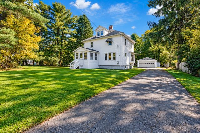 664 East Street, Wrentham, MA 02093