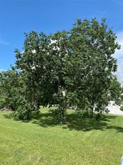 520 12th Street, Dickinson, TX 77539