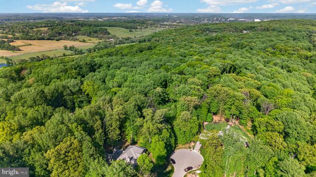 8 NORFOLK CT, Reisterstown, MD 21136