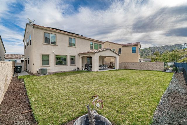 18642 Cedar Crest Drive, Canyon Country, CA 91387