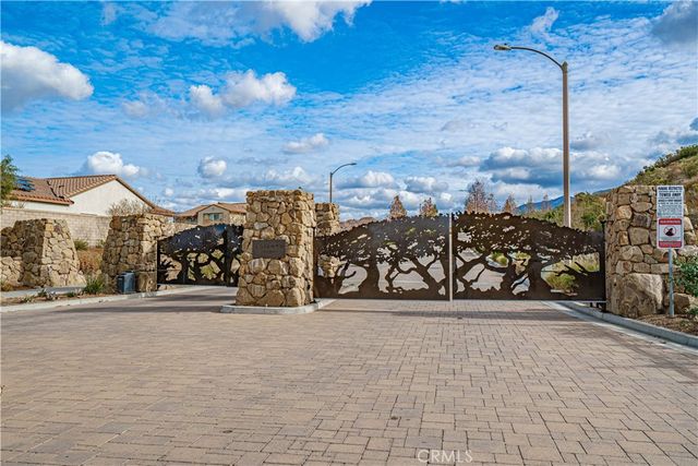 18642 Cedar Crest Drive, Canyon Country, CA 91387