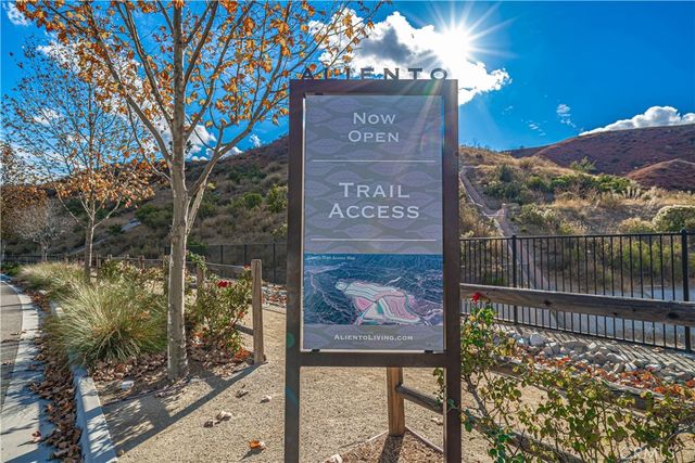 18642 Cedar Crest Drive, Canyon Country, CA 91387