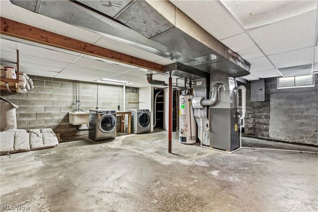 7728 Brunswick Circle NW, Massillon, OH 44646