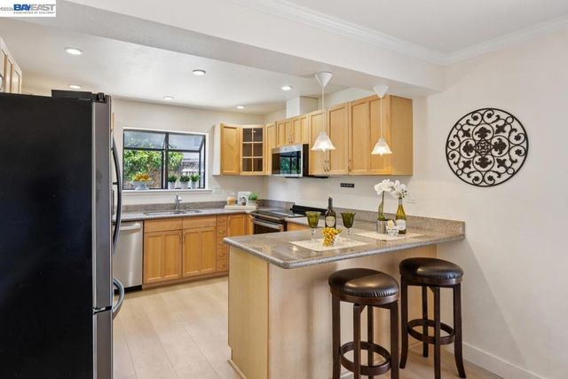36481 Bettencourt St, Newark, CA 94560