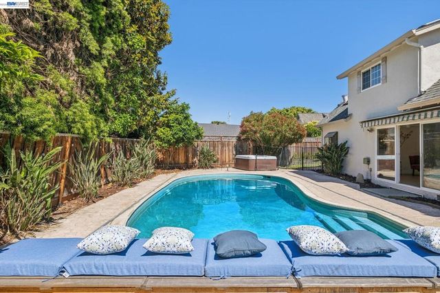36481 Bettencourt St, Newark, CA 94560