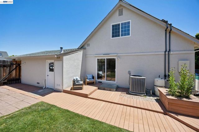 36481 Bettencourt St, Newark, CA 94560