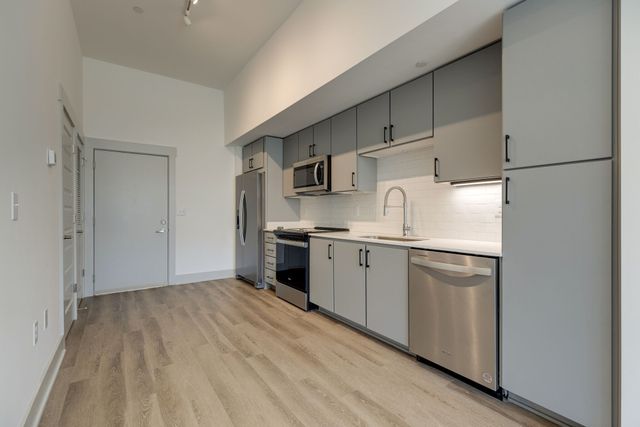 542 Southgate Ave Apt 214, Nashville, TN 37203