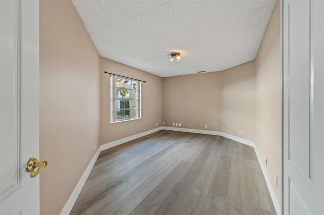 9181 Heathridge Drive, West Palm Beach, FL 33411