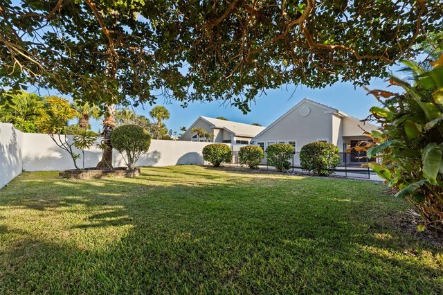 9181 Heathridge Drive, West Palm Beach, FL 33411