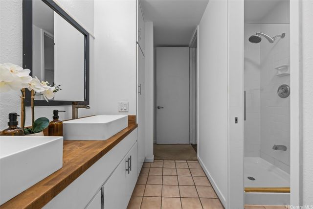 1015 Aoloa Place 335, Kailua, HI 96734