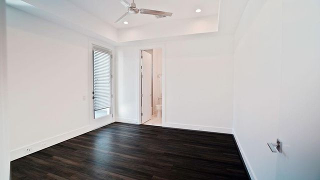 3308 N Macgregor Way, Houston, TX 77004