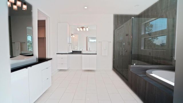 3308 N Macgregor Way, Houston, TX 77004