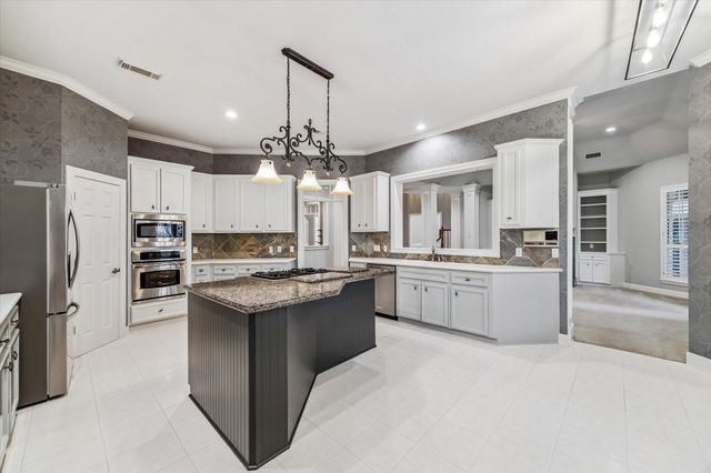 7215 Timberlake Drive, Sugar Land, TX 77479