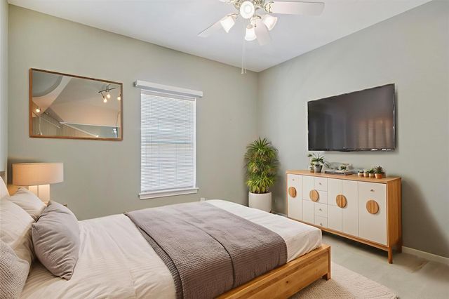 7215 Timberlake Drive, Sugar Land, TX 77479