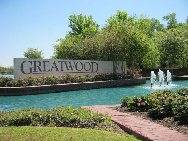 7215 Timberlake Drive, Sugar Land, TX 77479