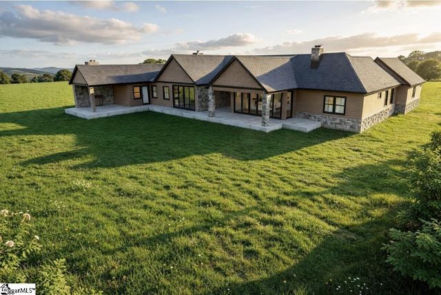 99 The Cliffs Parkway, Landrum, SC 29356