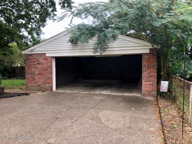 7319 Keisler Way, Louisville, KY 40222