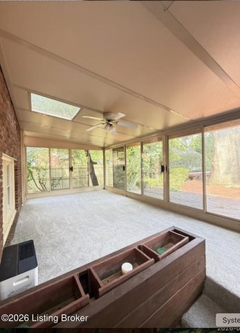 7319 Keisler Way, Louisville, KY 40222