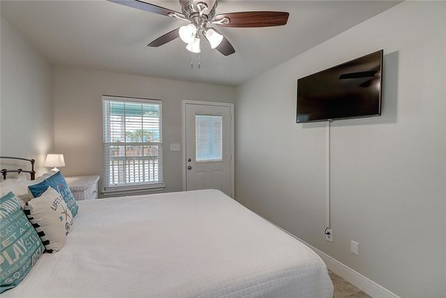 613 Pelican, Port Aransas, TX 78373