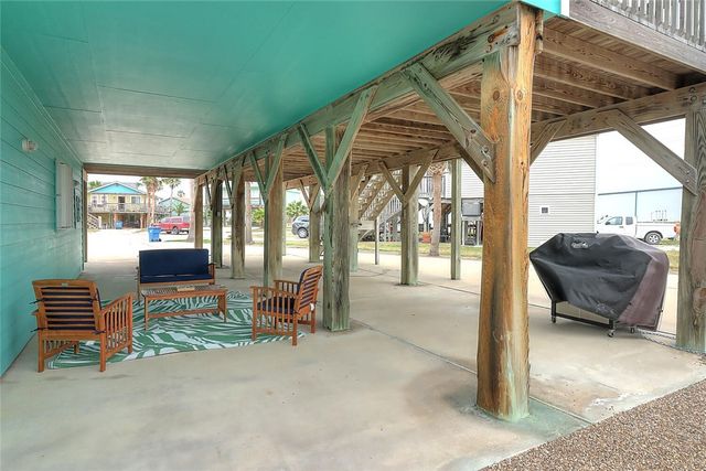 613 Pelican, Port Aransas, TX 78373