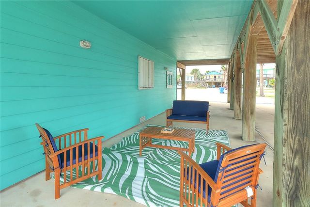 613 Pelican, Port Aransas, TX 78373