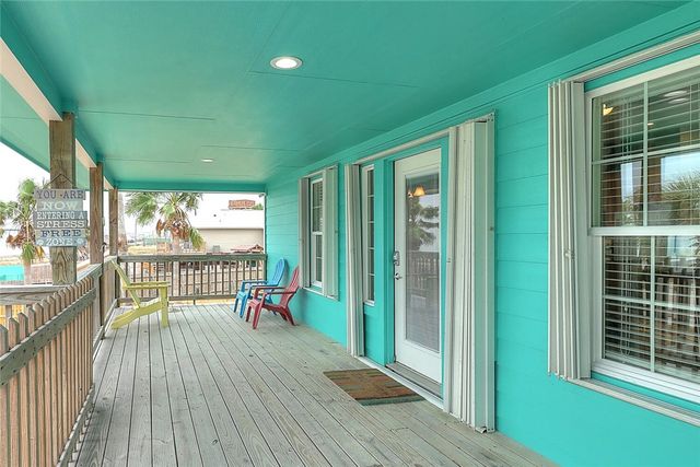 613 Pelican, Port Aransas, TX 78373