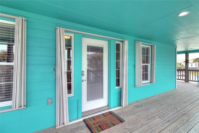 613 Pelican, Port Aransas, TX 78373