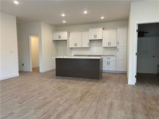 4712 Brentwood Avenue, Kansas City, MO 64136