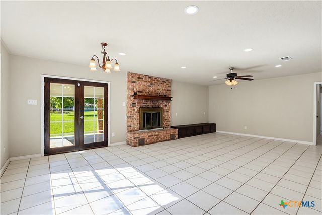 1350 Mary Preiss Drive, New Braunfels, TX 78132