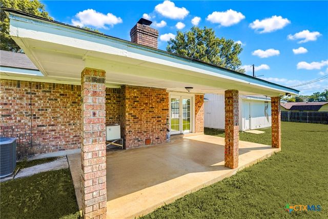 1350 Mary Preiss Drive, New Braunfels, TX 78132