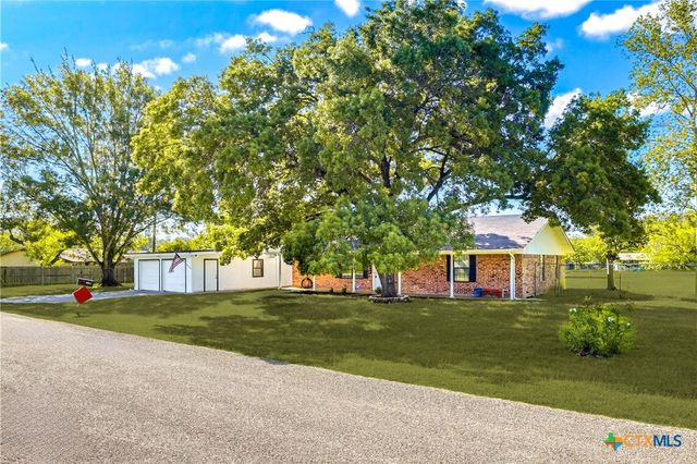 1350 Mary Preiss Drive, New Braunfels, TX 78132