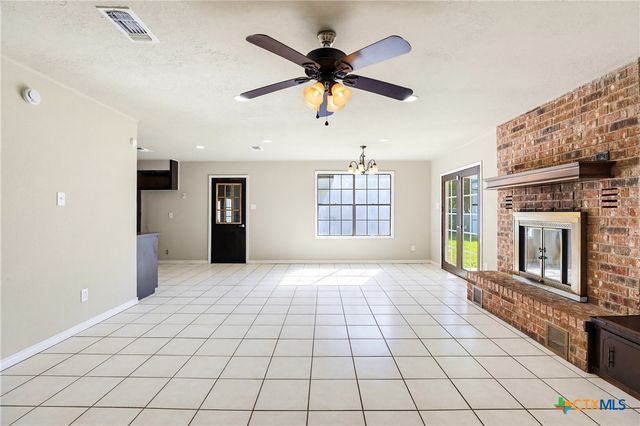 1350 Mary Preiss Drive, New Braunfels, TX 78132