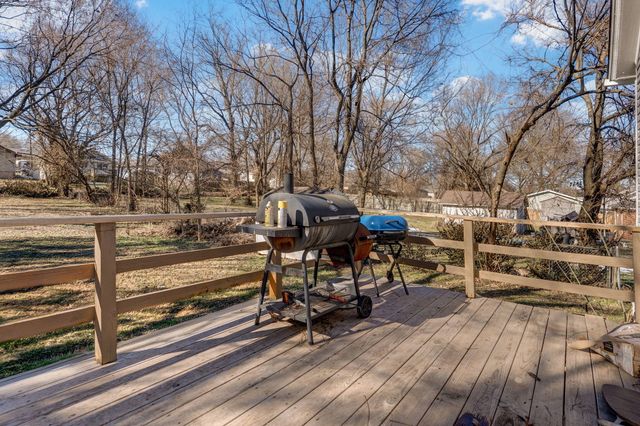 2111 N Newton Avenue, Springfield, MO 65803