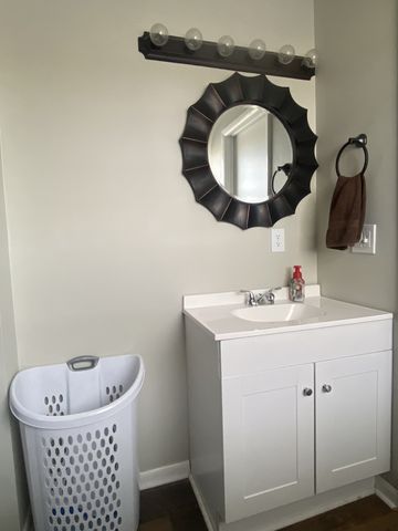 694 McQuade Cir, Mcminnville, TN 37110