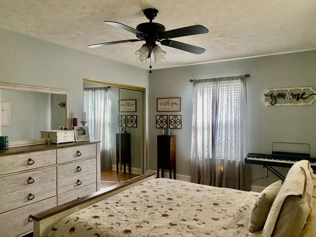 694 McQuade Cir, Mcminnville, TN 37110