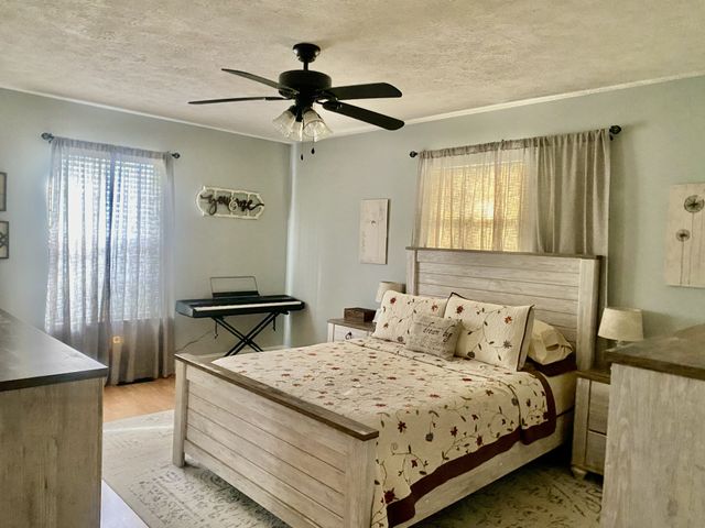 694 McQuade Cir, Mcminnville, TN 37110