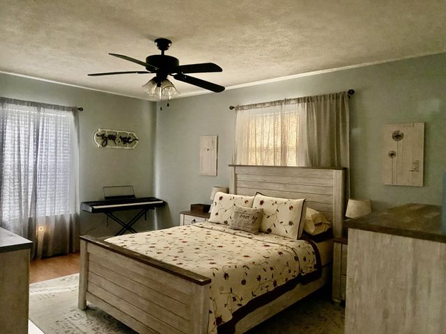 694 McQuade Cir, Mcminnville, TN 37110